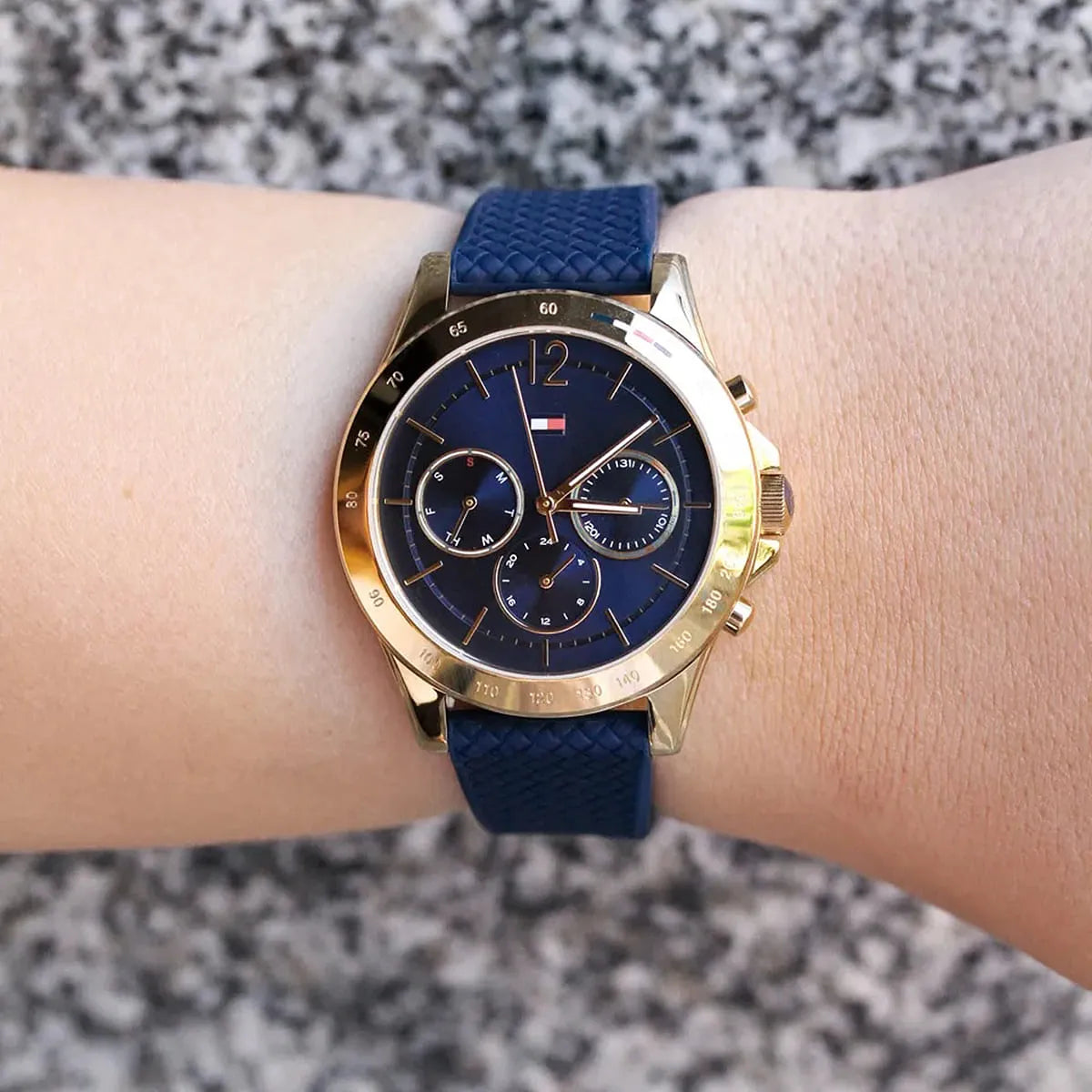 Montre Tommy Hilfiger pour femme 1782198