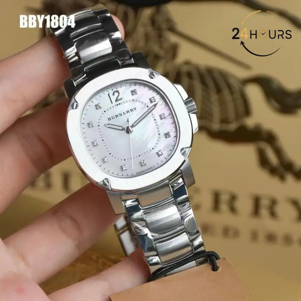 Montre Burberry Swiss Classic
Pour Femme, BBY1804